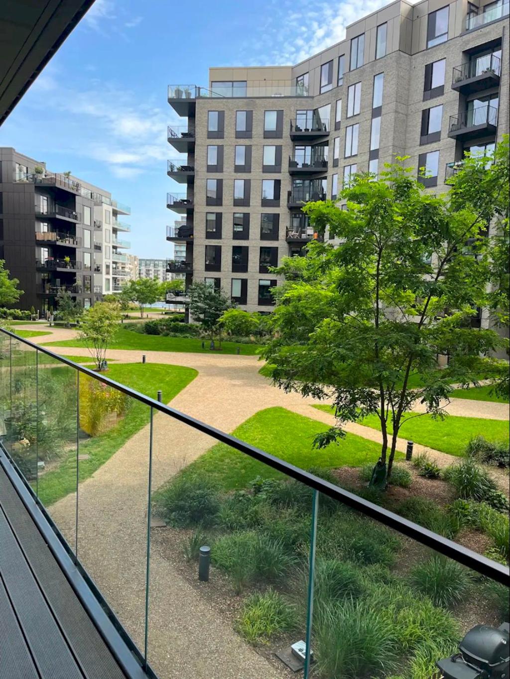 Exclusive Apartment - Water Front View