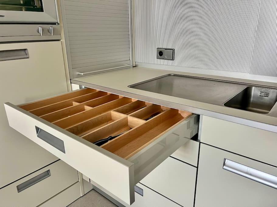Luxus-Apartment in historischer Villa, Balkon & Lift, Nähe Therme Bad Hall