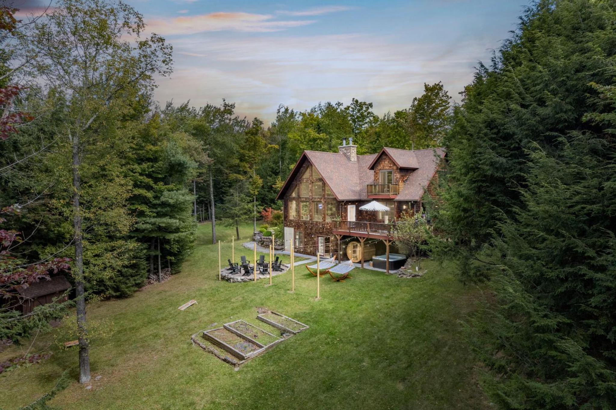 Ski Chalet-StarDomeView-Sauna-Firepit-HotTub-Pet Freindly