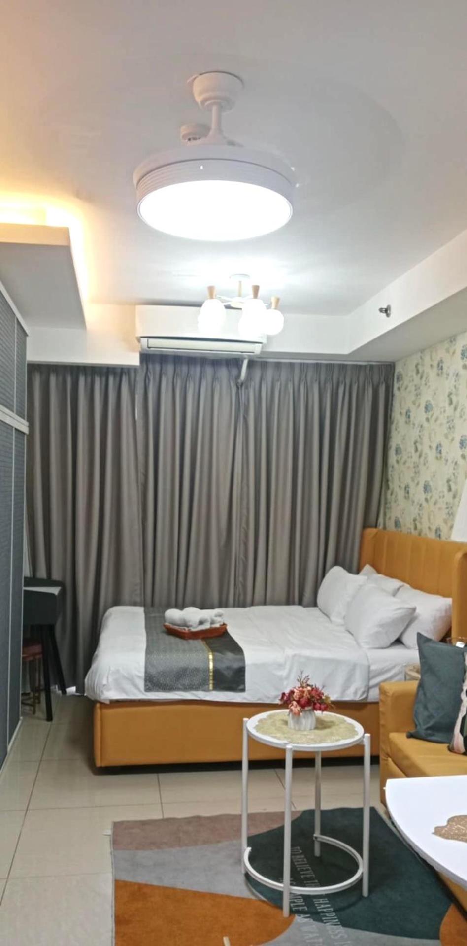 Shell Residences by Amonbrey Suite nr airport view 2