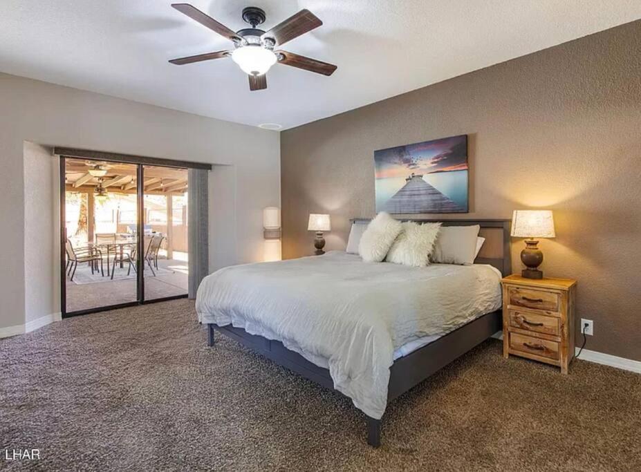 Spacious 3 BR with Pool Minutes Away from Lake view 5