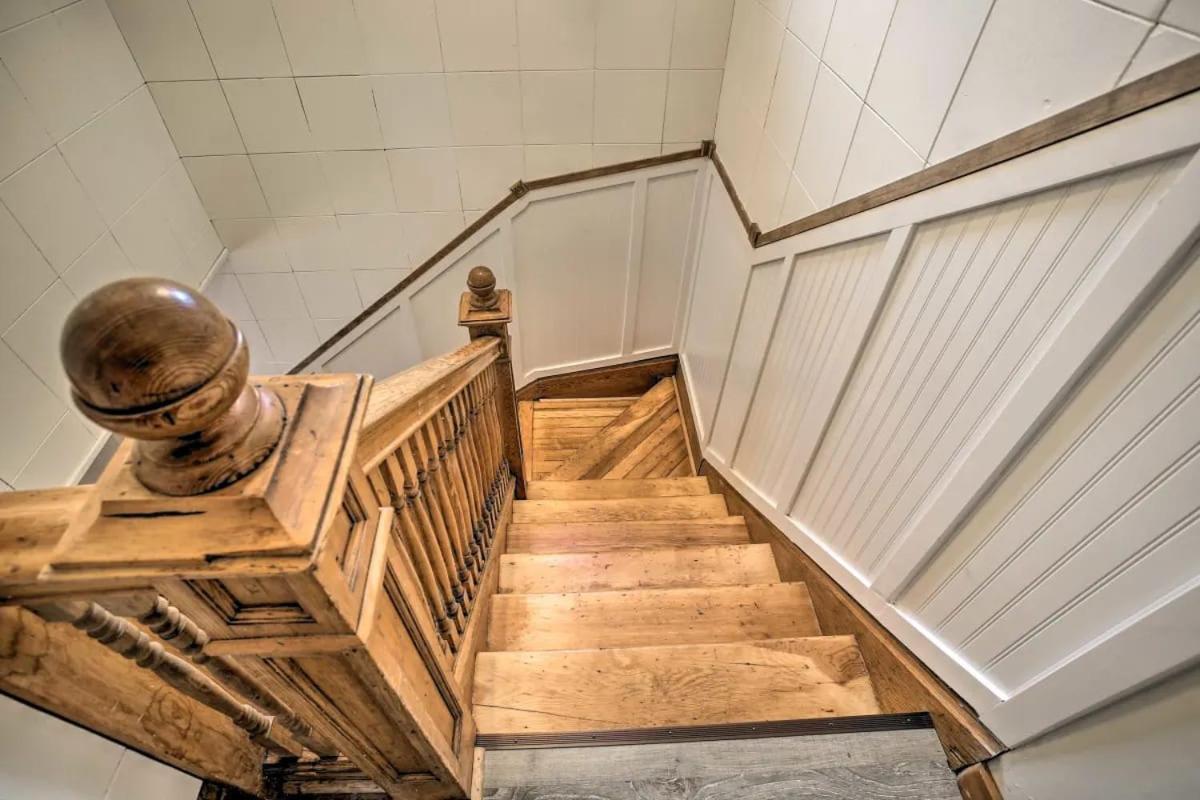 Spacious Villa-Triplex in Kendall Yards - Sleeps 16 view 5