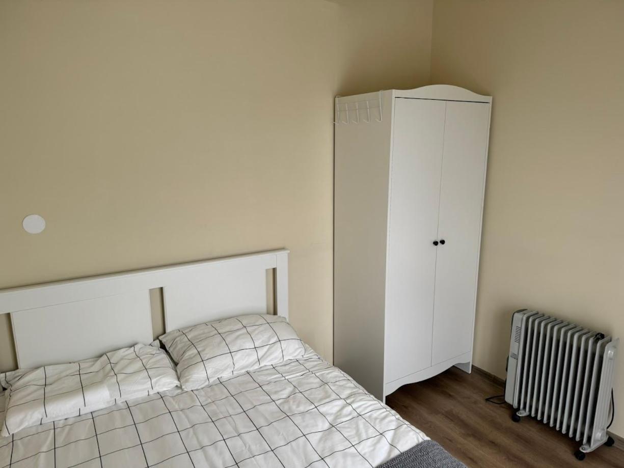 Simple and Affordable Apartment in Bansko with available parking space