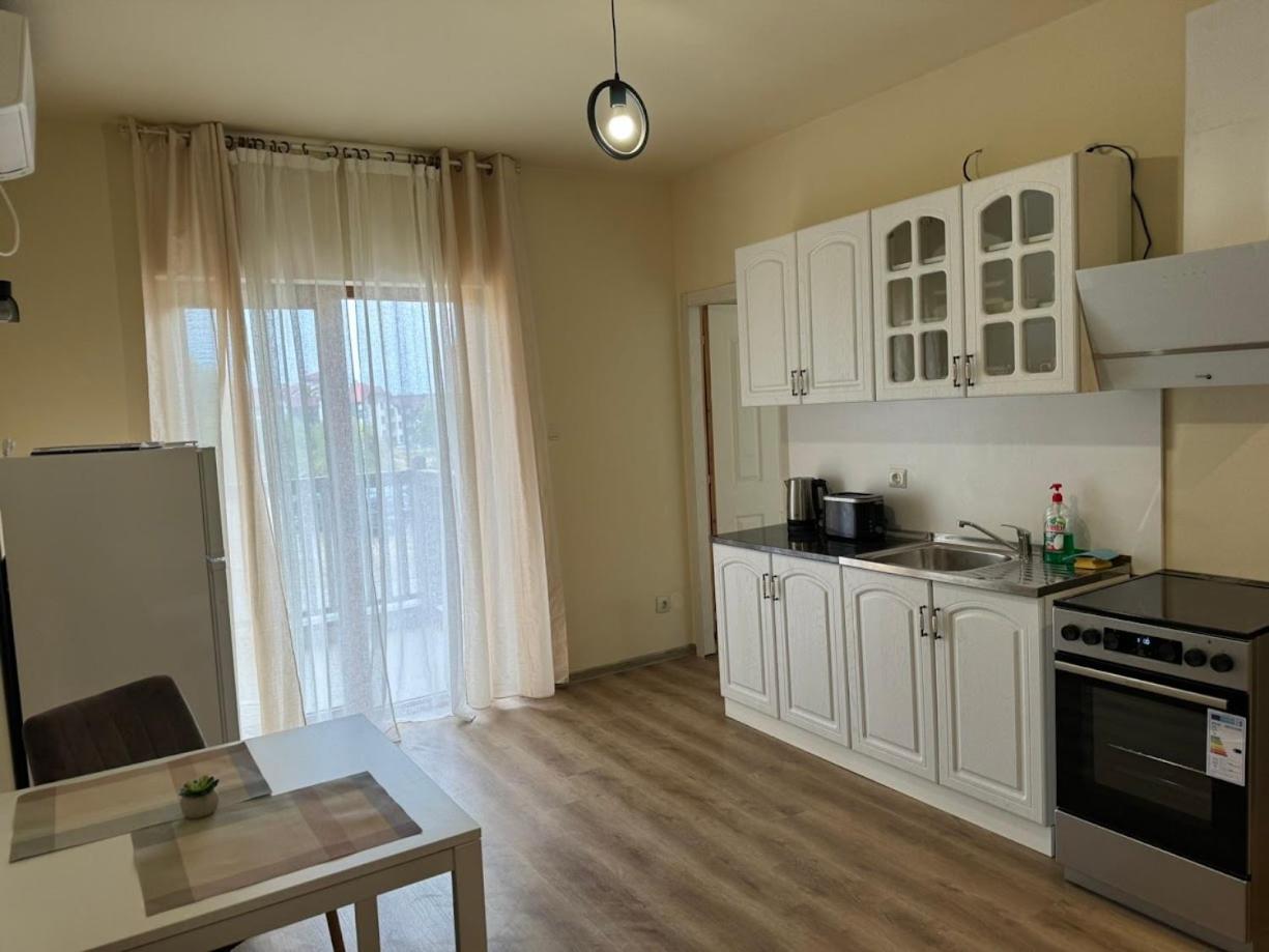 Simple and Affordable Apartment in Bansko with available parking space
