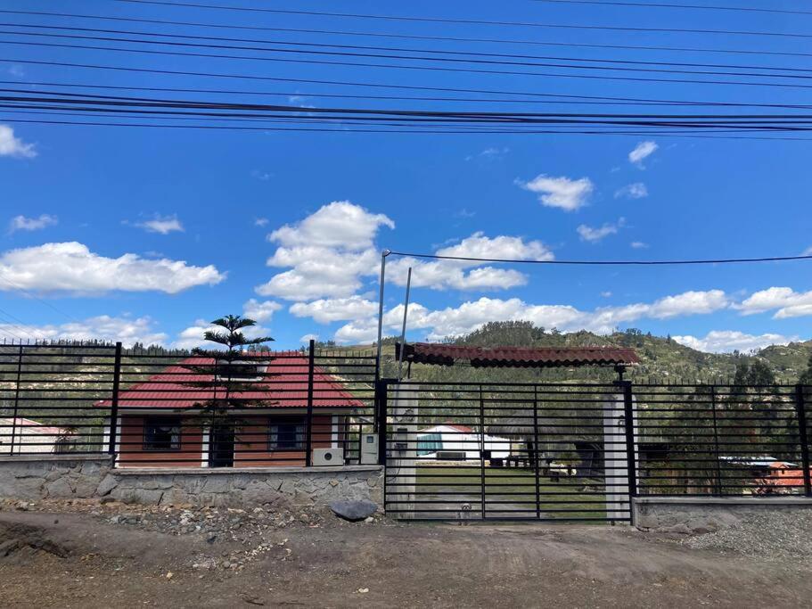 ACOGEDORA Casa de CAMPO