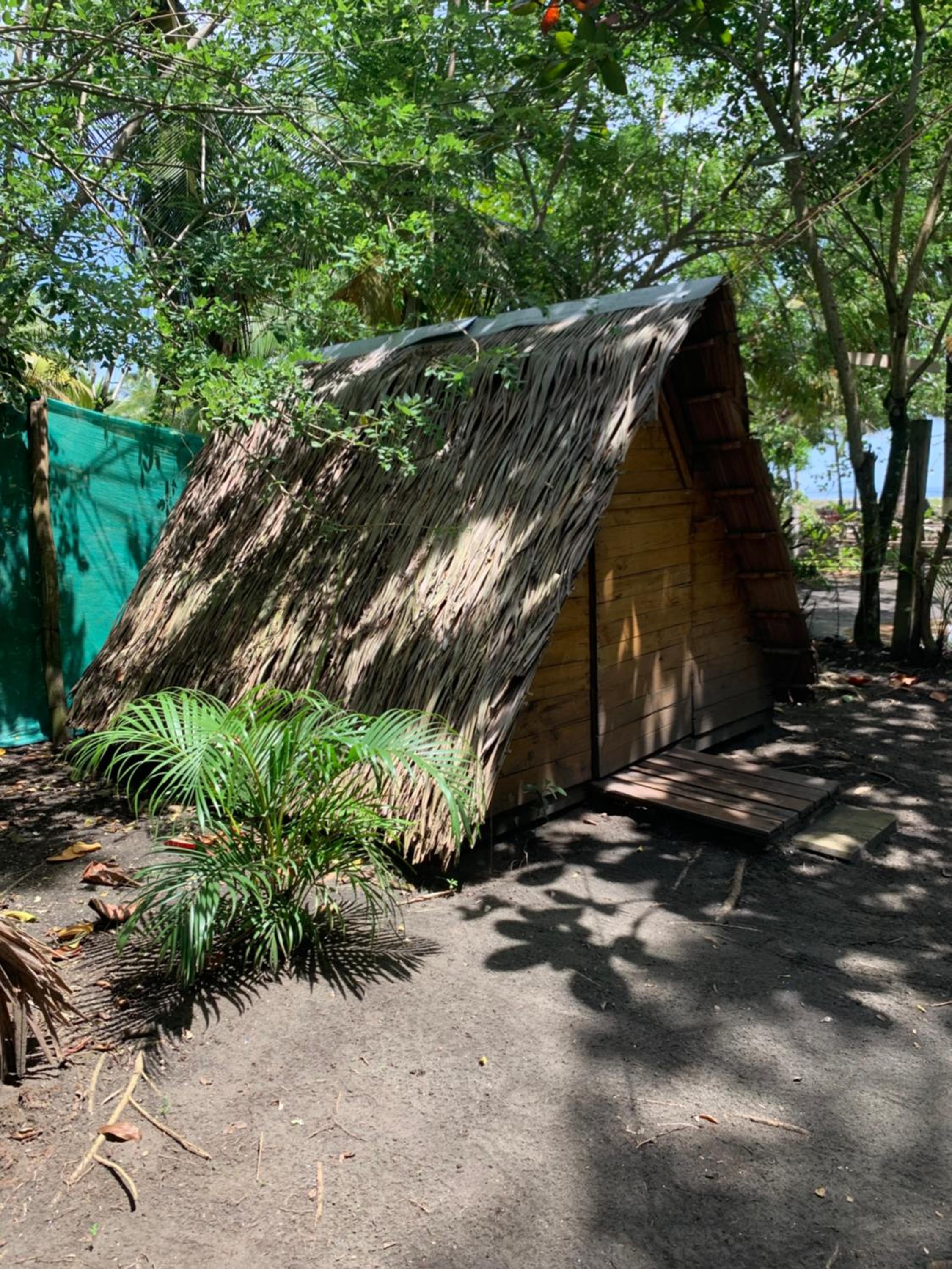 Camping Babsita-TIPI und Hütten und Stellplätze für Zelt und Camper direkt am Meer und See