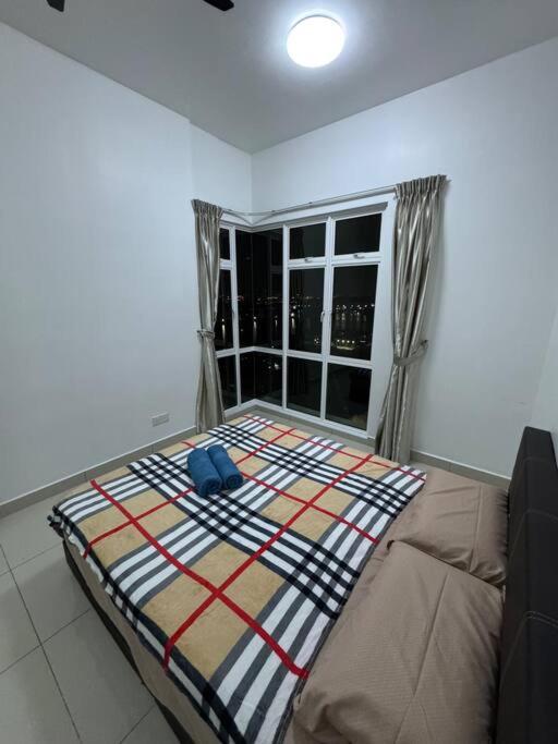 Sunlit Coner Suites