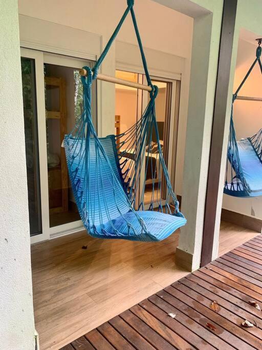 Casa com vista para o mar em Juquehy com 4 suítes, piscina privativa e sauna, 80 mts da praia