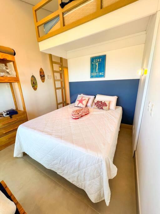 Casa com vista para o mar em Juquehy com 4 suítes, piscina privativa e sauna, 80 mts da praia