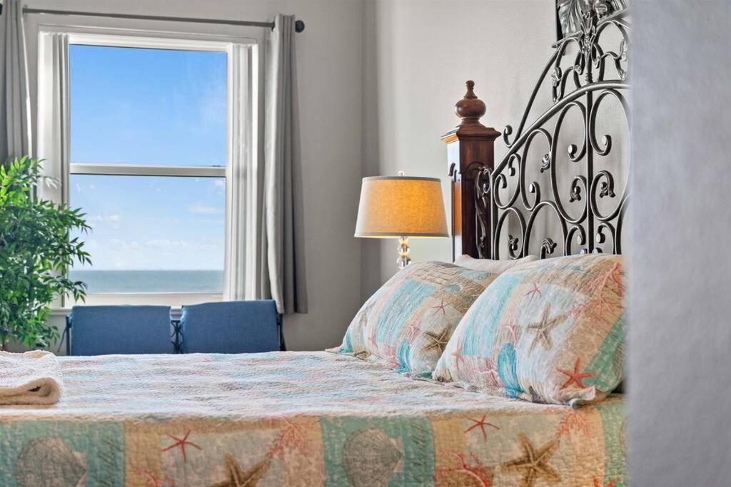 Oceanfront Condo Cinnamon Beach