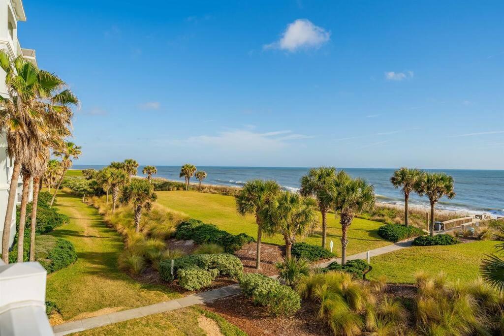 Oceanfront Condo Cinnamon Beach