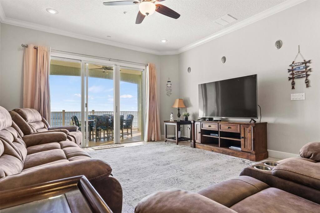 Oceanfront Condo Cinnamon Beach