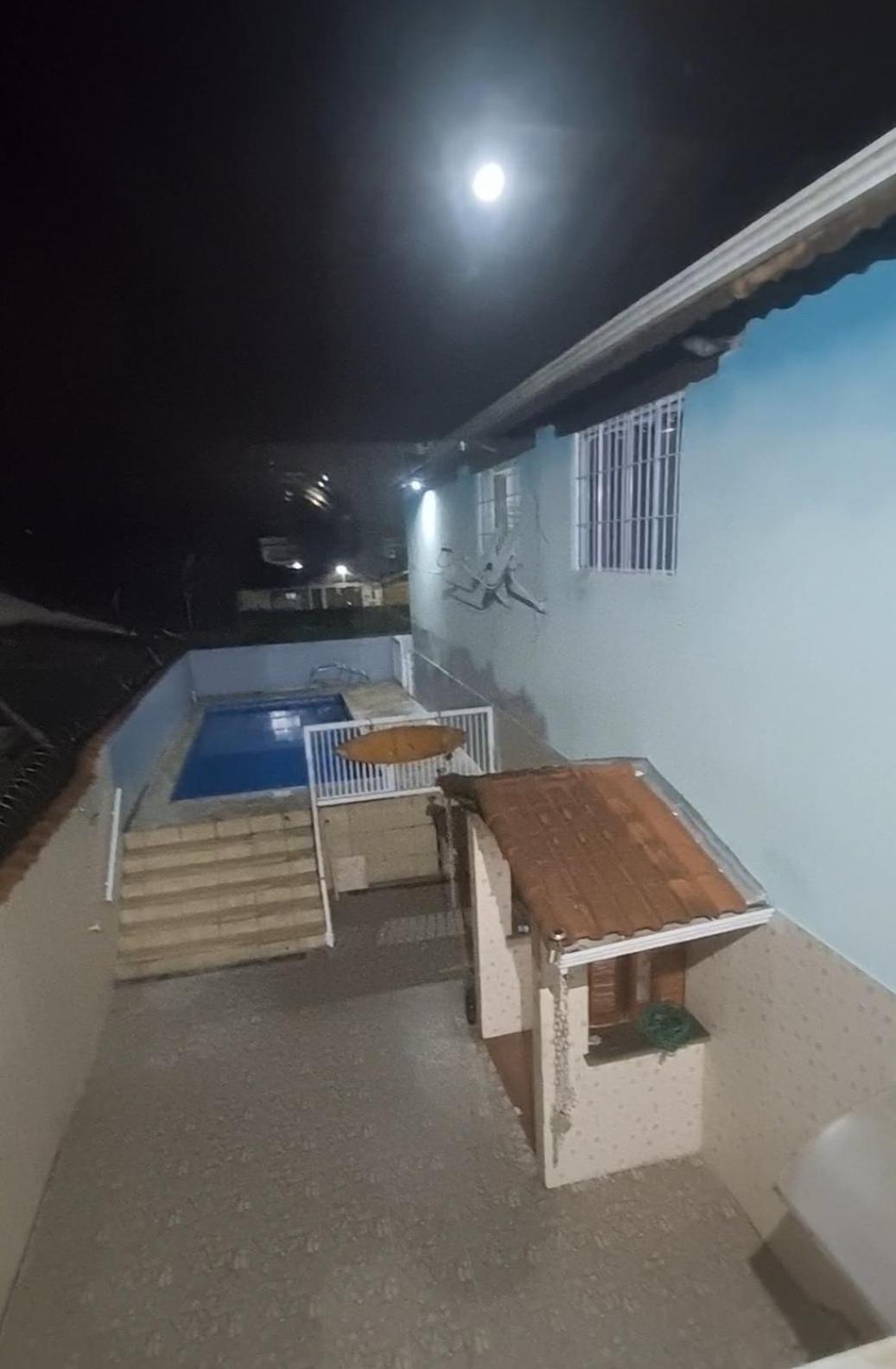 Praianos Casa com Piscina Praia Grande
