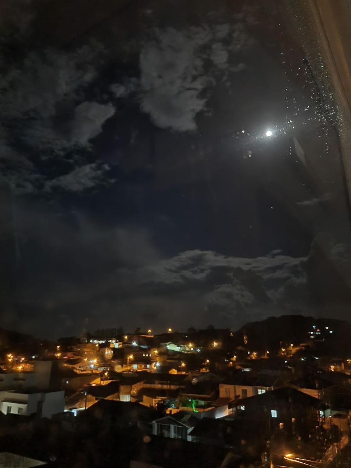 Apto Climatizado c/ Sacada e Churrasqueira KN0522
