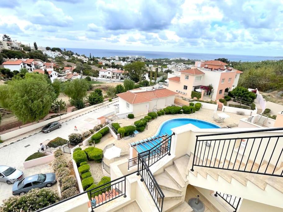Roof Terrace Heaven with Sea View