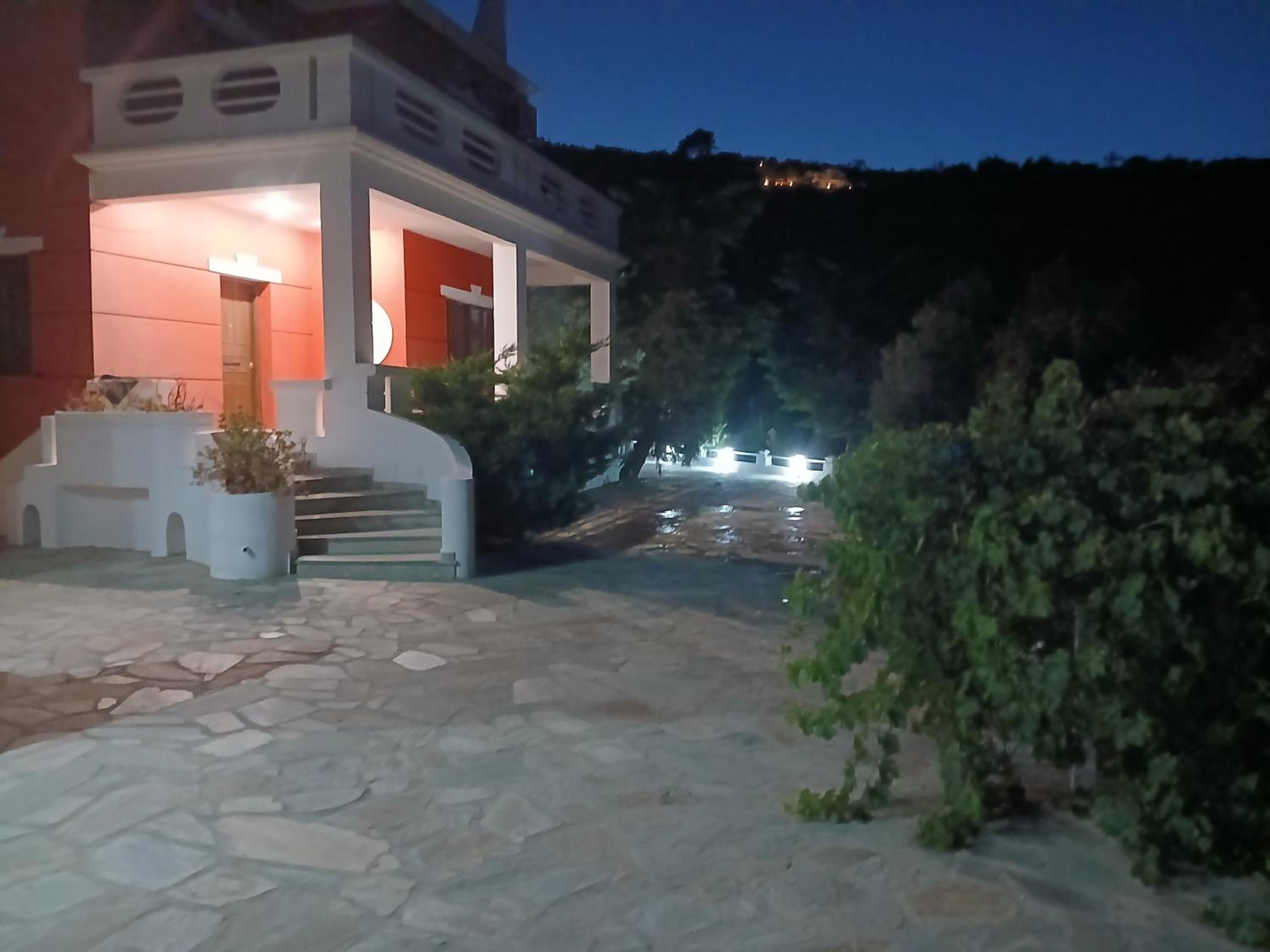 Villa Aspalathus Red, Pool and Panoramic Views to fulfil your Aegean memories
