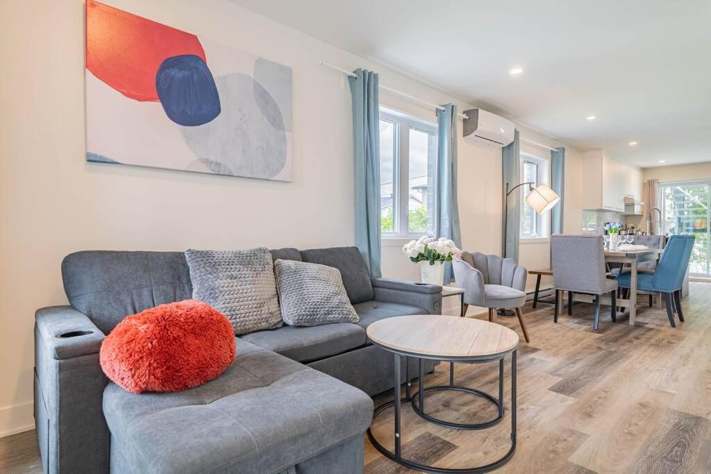 Stylish 3BR Oasis with 2 FREE Parking Spots