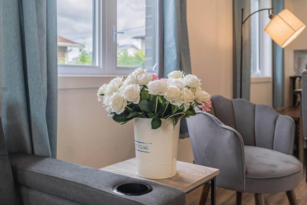 Stylish 3BR Oasis with 2 FREE Parking Spots