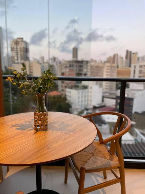 Apartamento na Barra de alto padrão - 5 min da praia