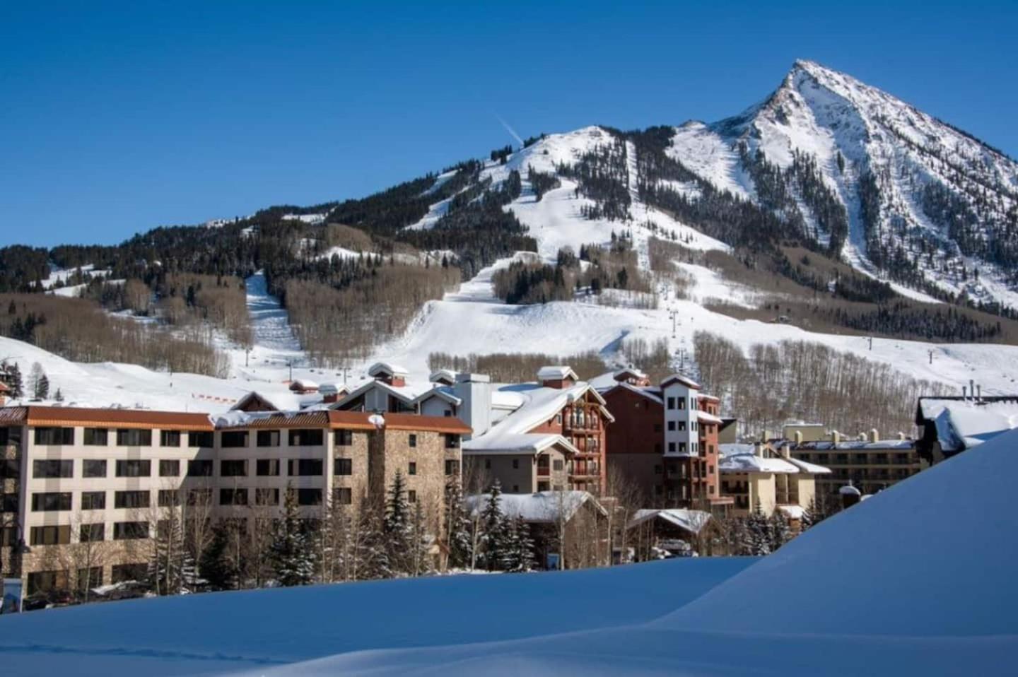 Walk to Mountain Base Studio for 4 & POOL view 2