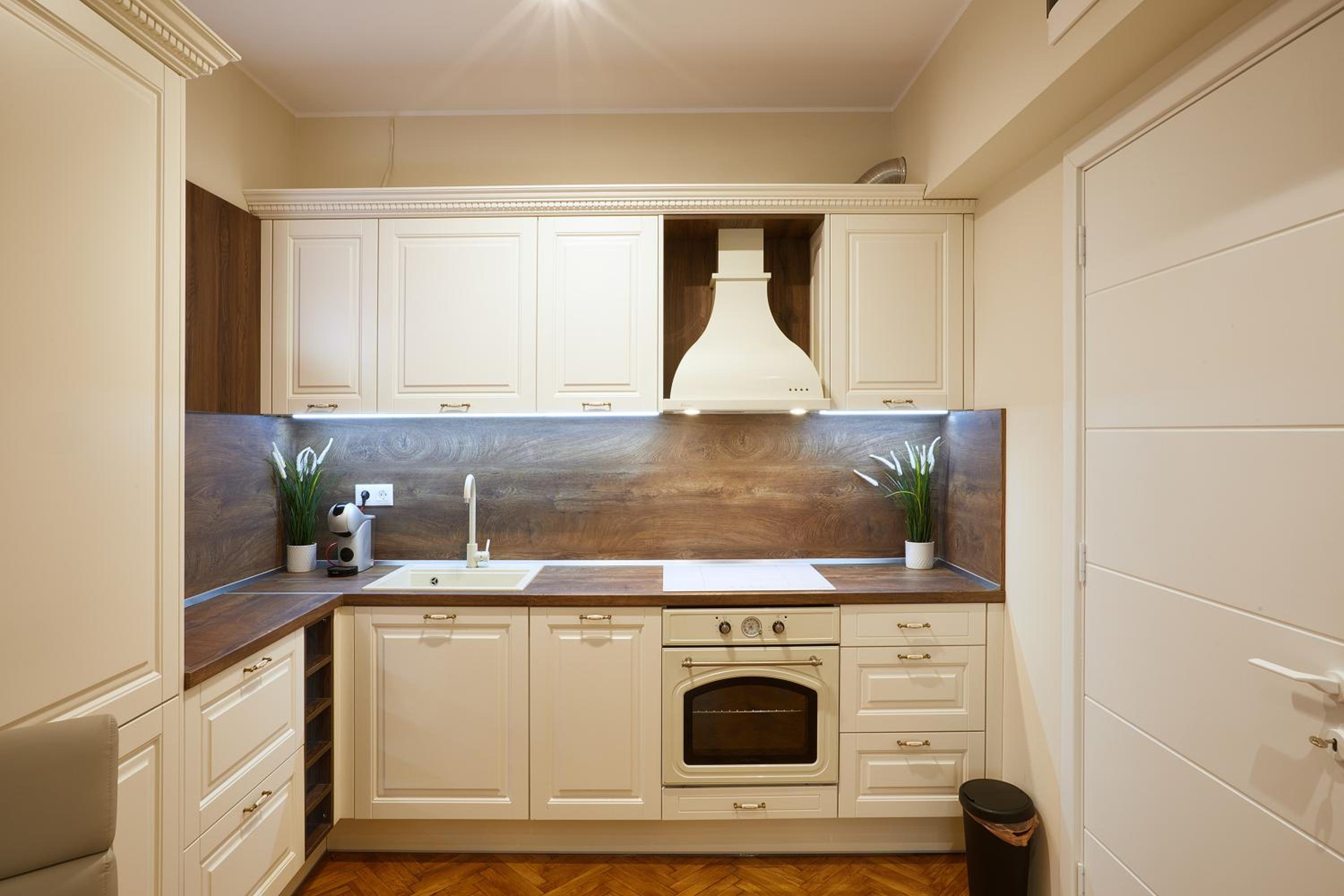 Central Apartment 2