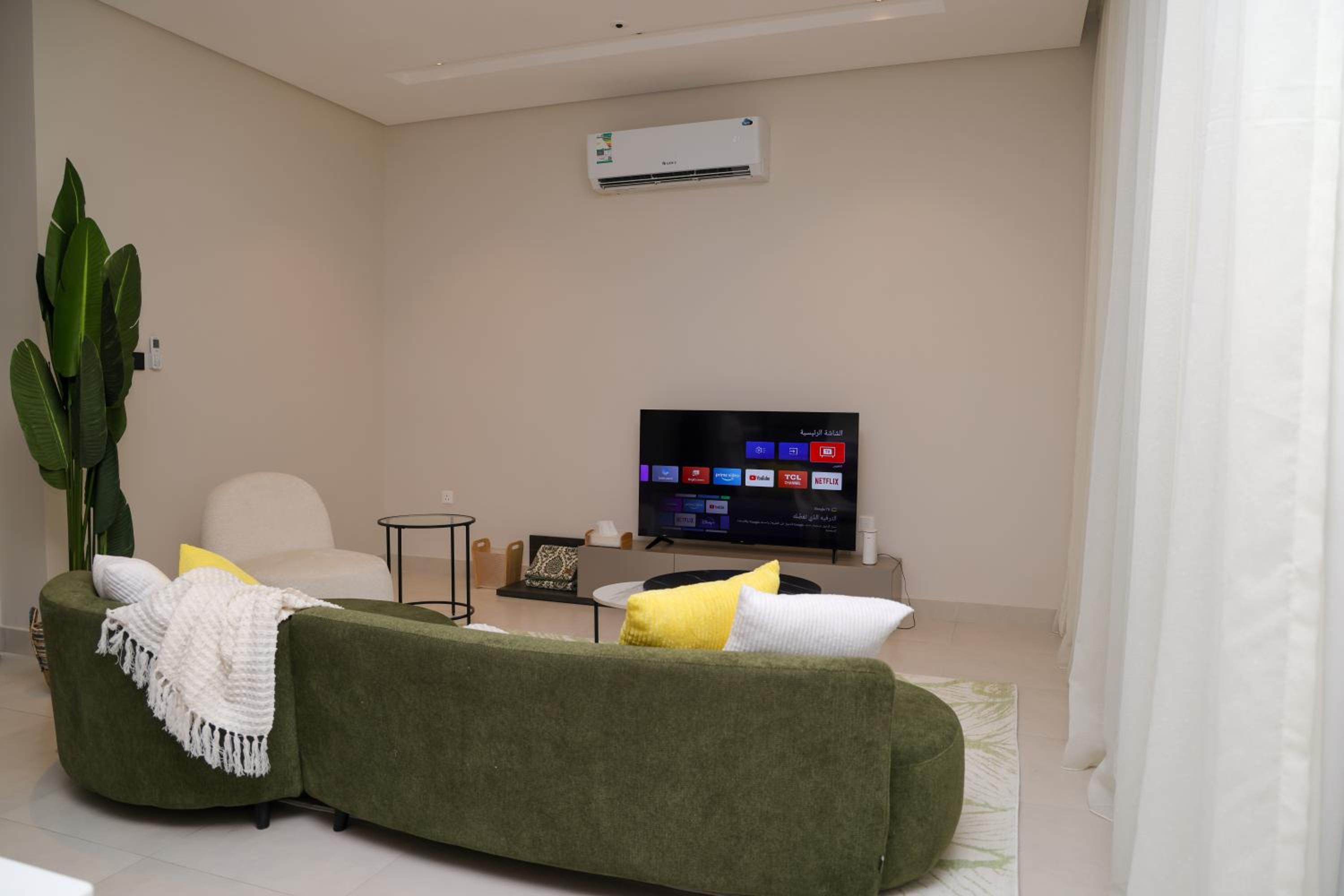 Elegant & Spacious Apartment