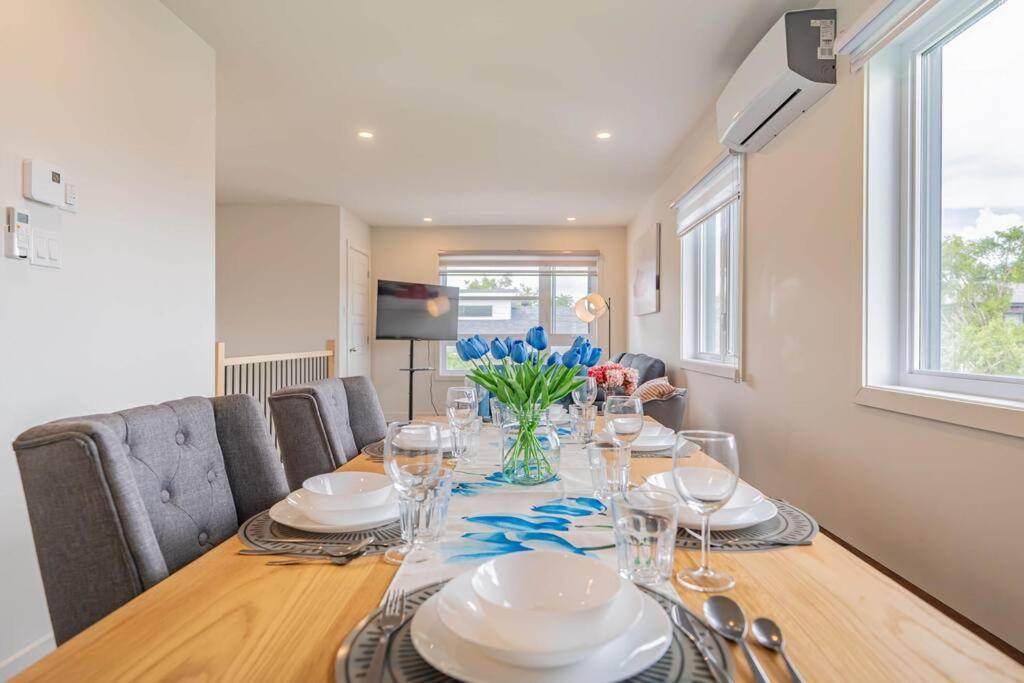 Modern 3BR Escape with 2 FREE Parking Spots