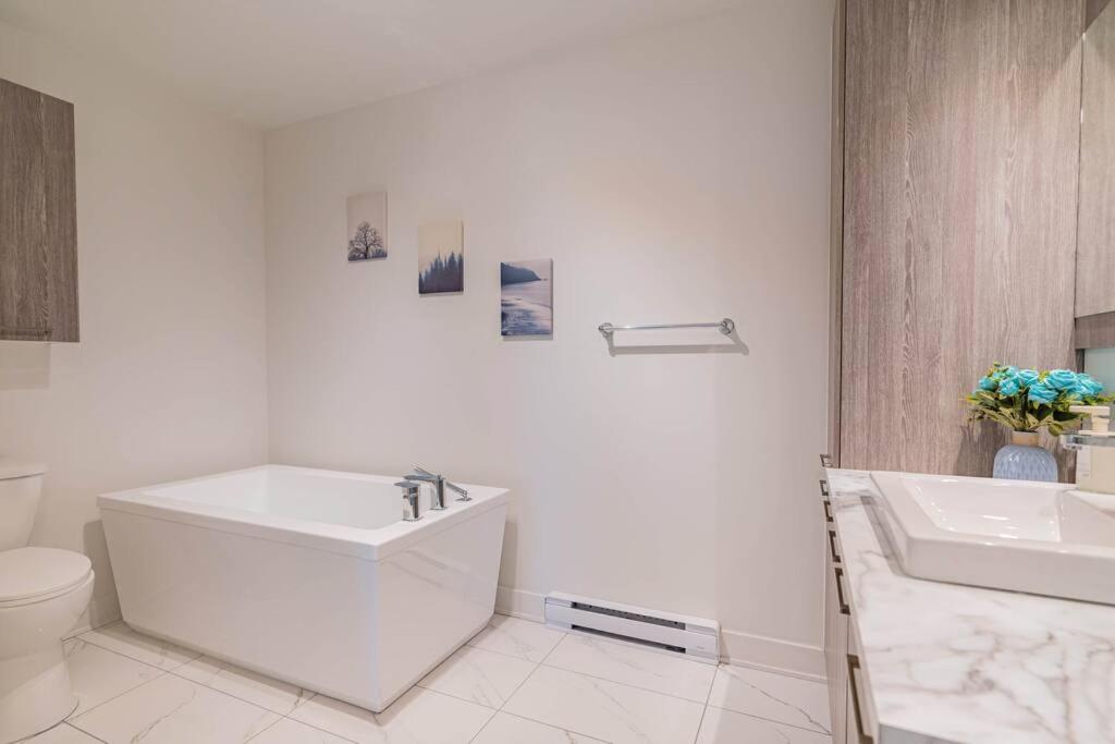 Modern 3BR Escape with 2 FREE Parking Spots