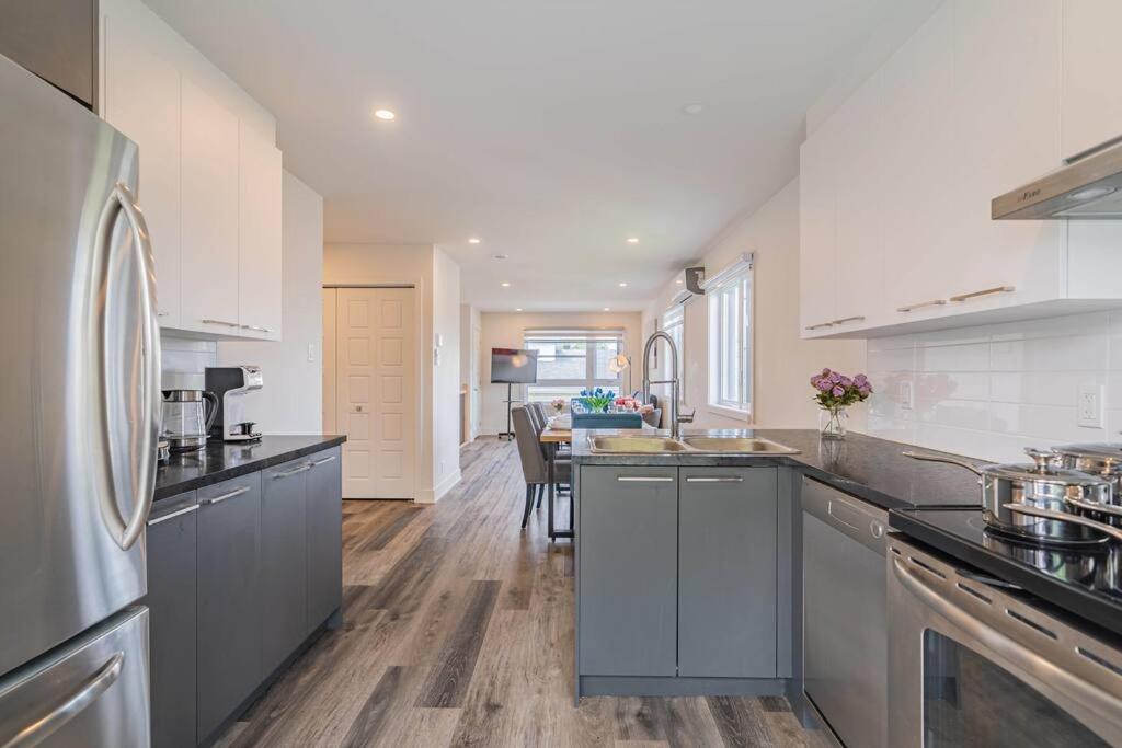 Modern 3BR Escape with 2 FREE Parking Spots