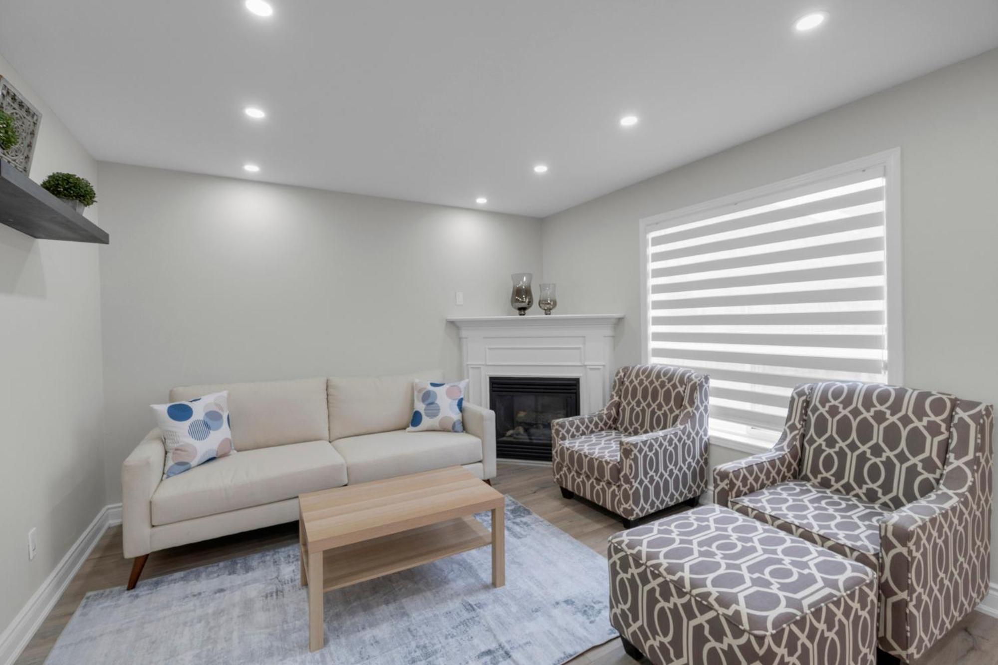 6 Bedroom House with Basement and Balcony