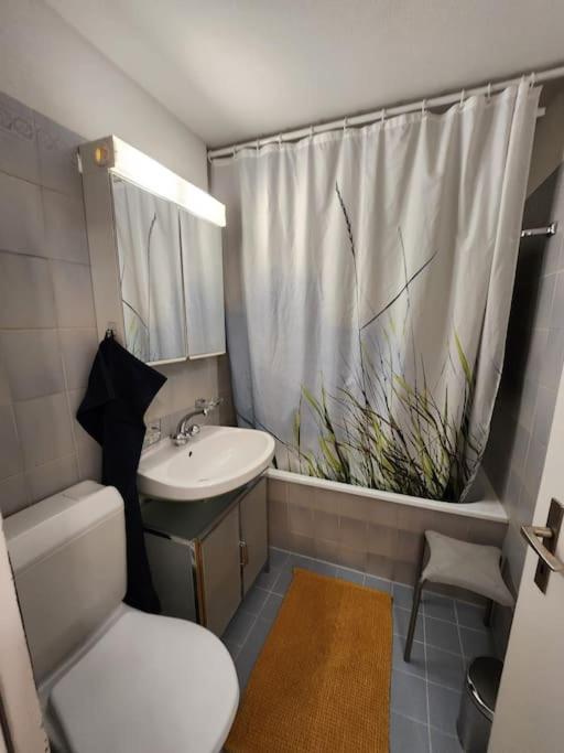 Für 4 Pers neben Talstation Parsennbahn und Bünda Skilift private Dachterrasse