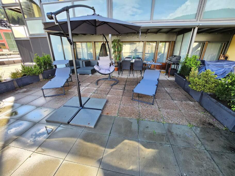 Für 4 Pers neben Talstation Parsennbahn und Bünda Skilift private Dachterrasse