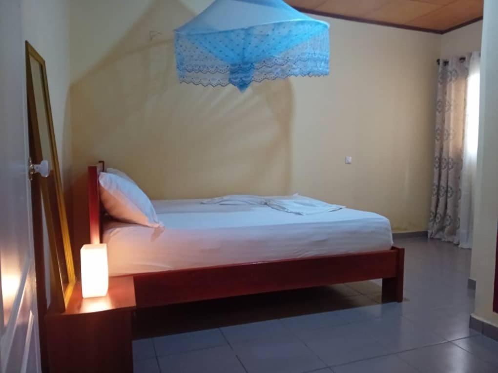 RESIDENCE TCHAMS Chambres meublées situé ANGUISSA