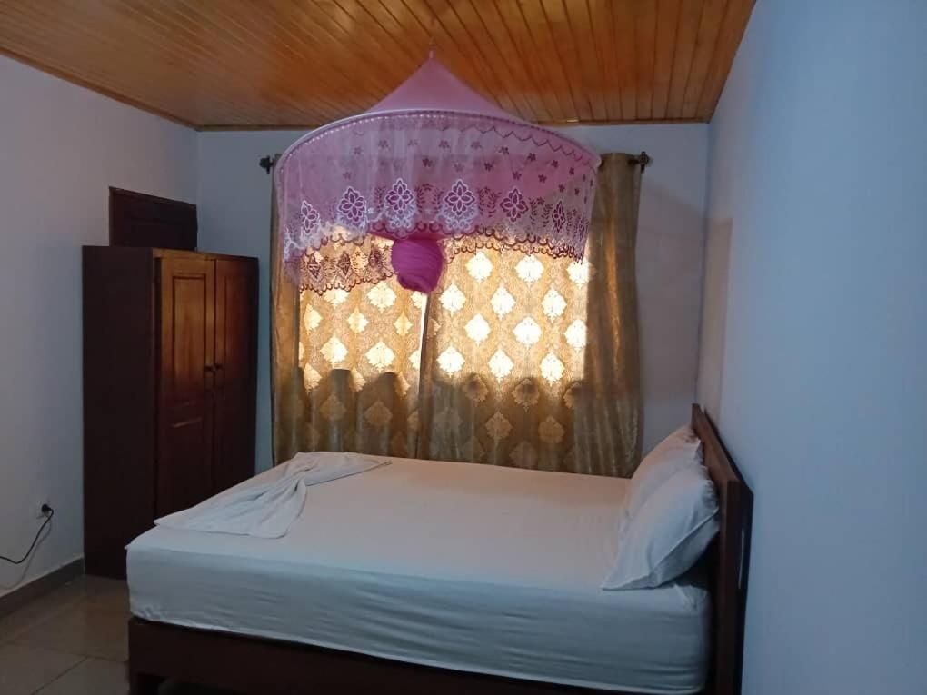 RESIDENCE TCHAMS Chambres meublées situé ANGUISSA