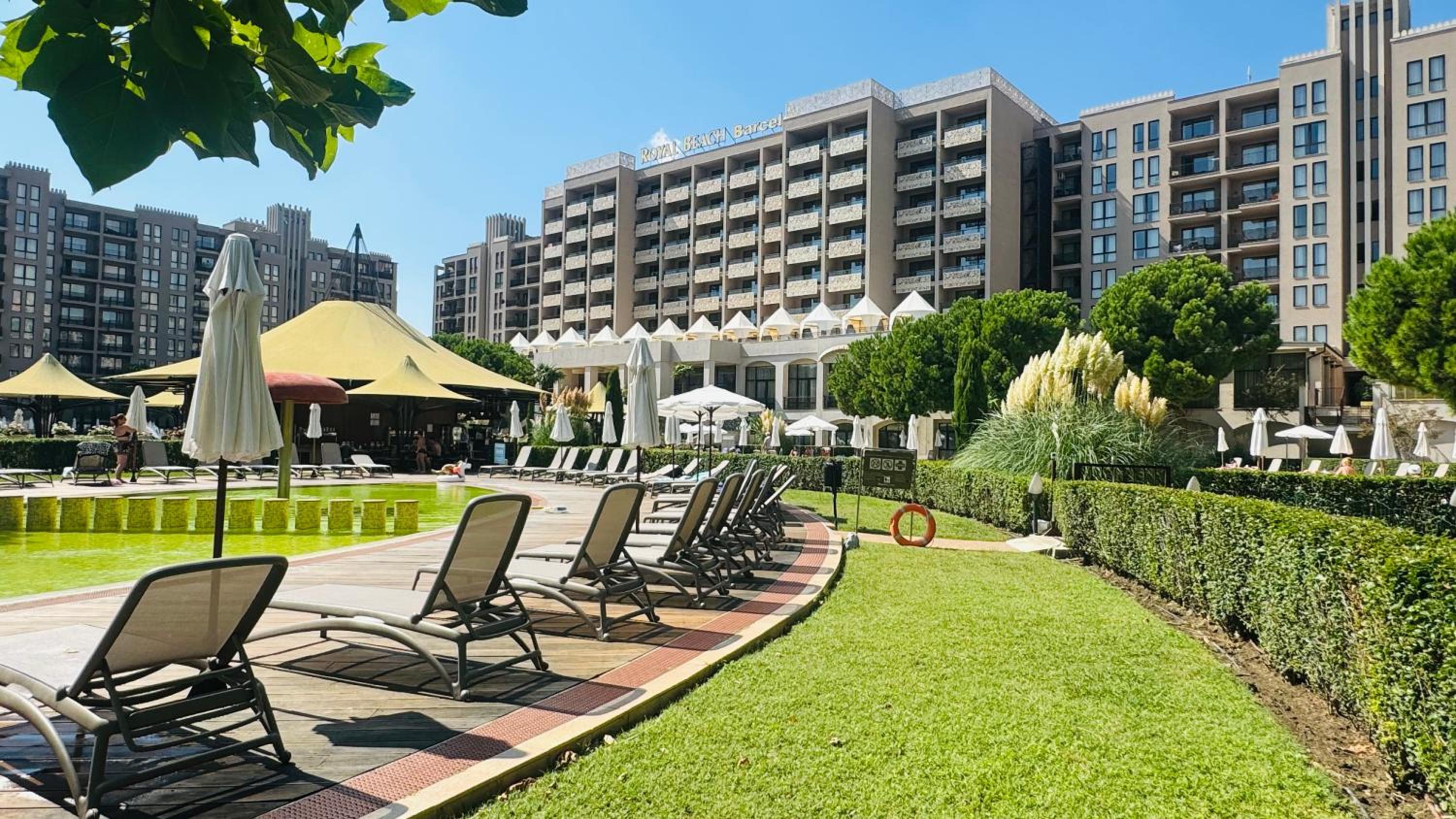 Luxury sea view, 5star Barcelo on Beach