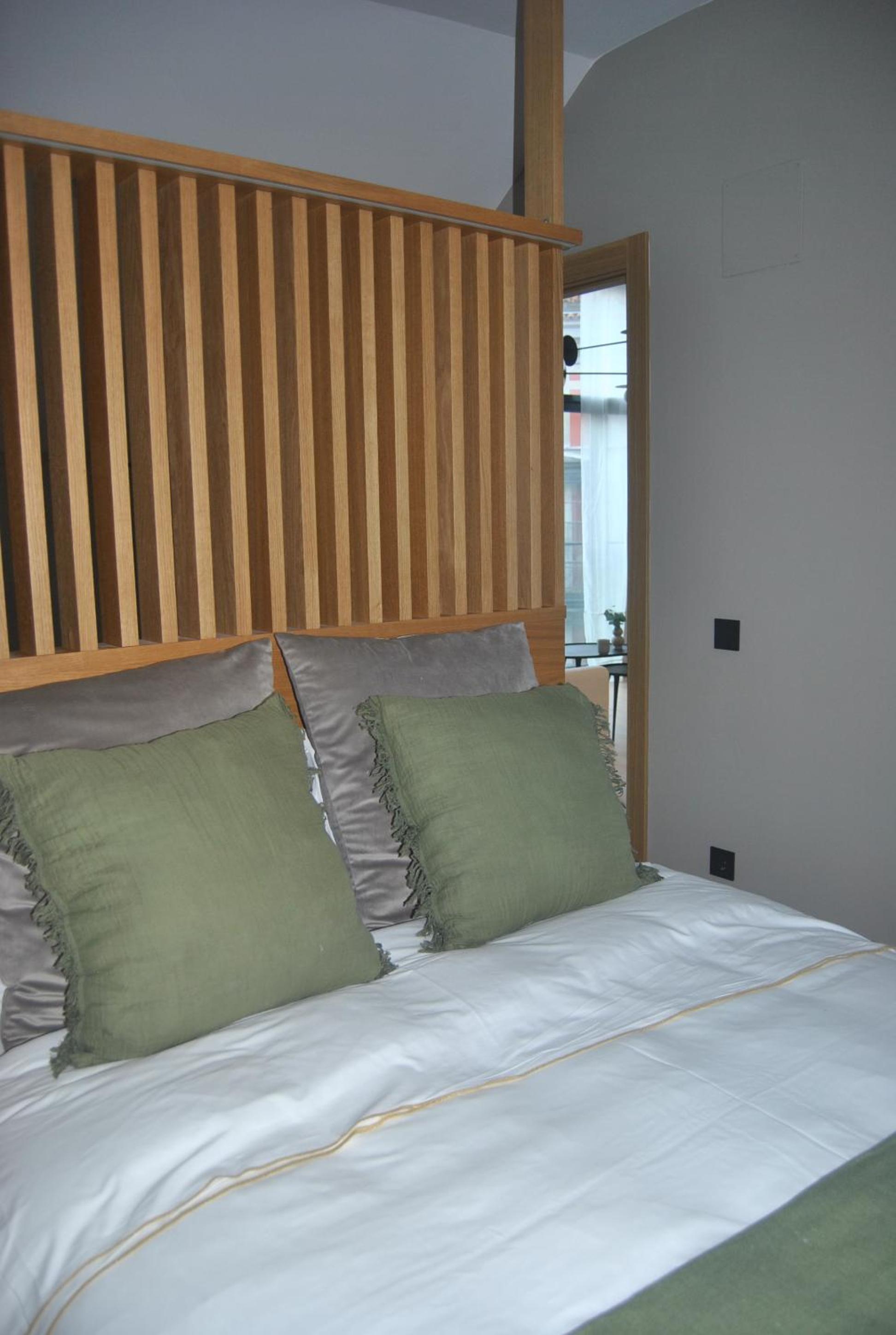 ZALLE OVIEDO SUITES