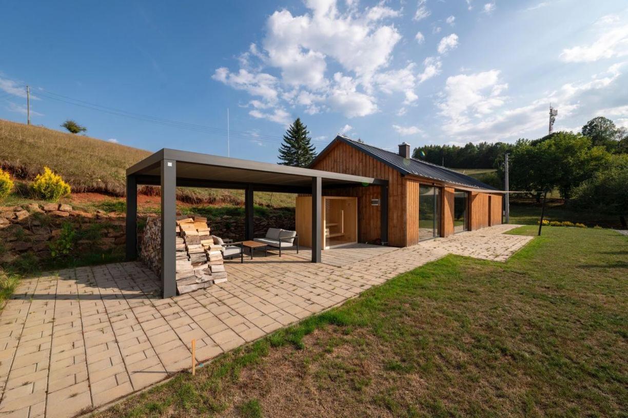 Chalet pri lúke view 2