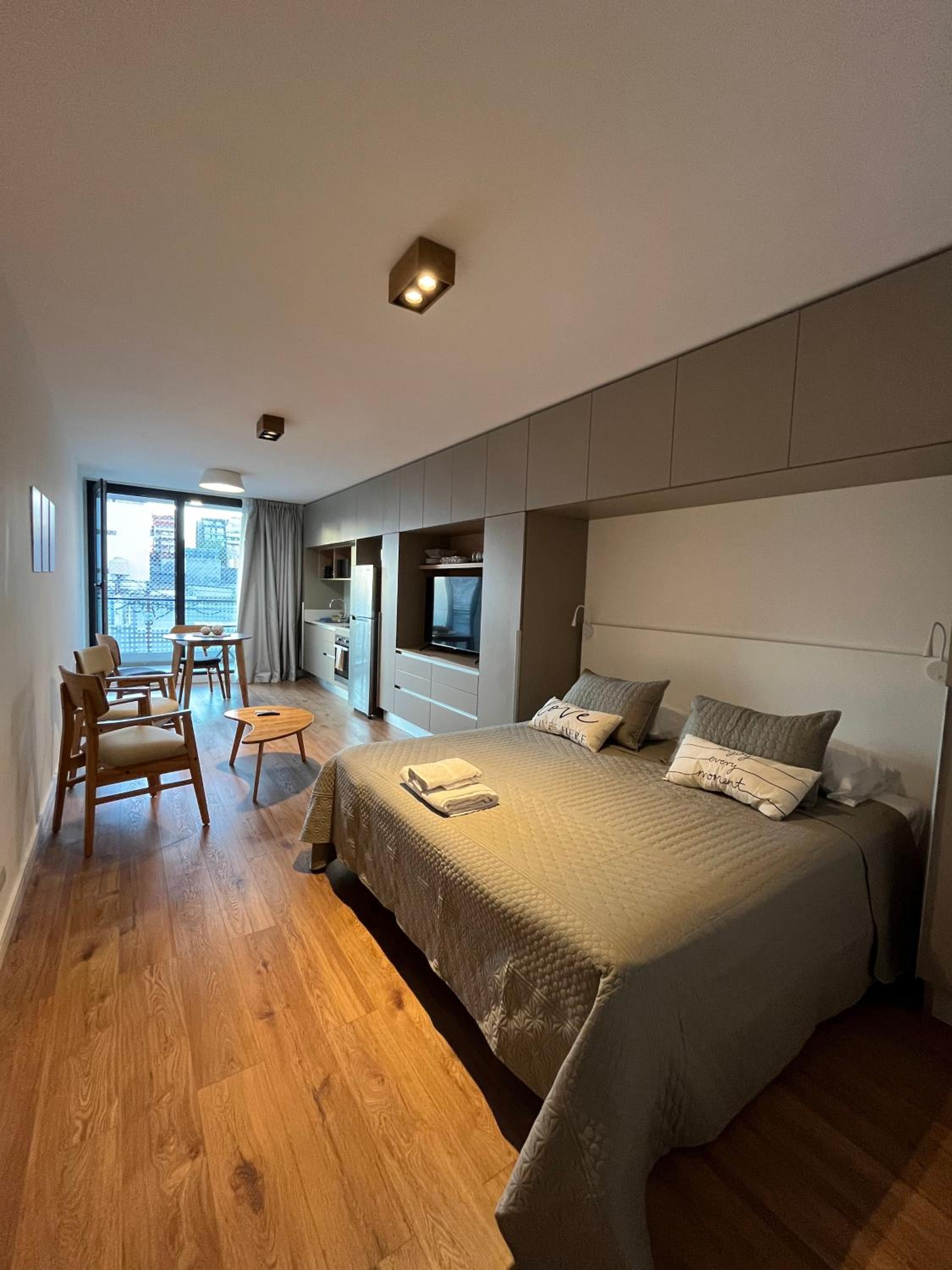 Moderno estudio con terraza y parrilla en Palermo