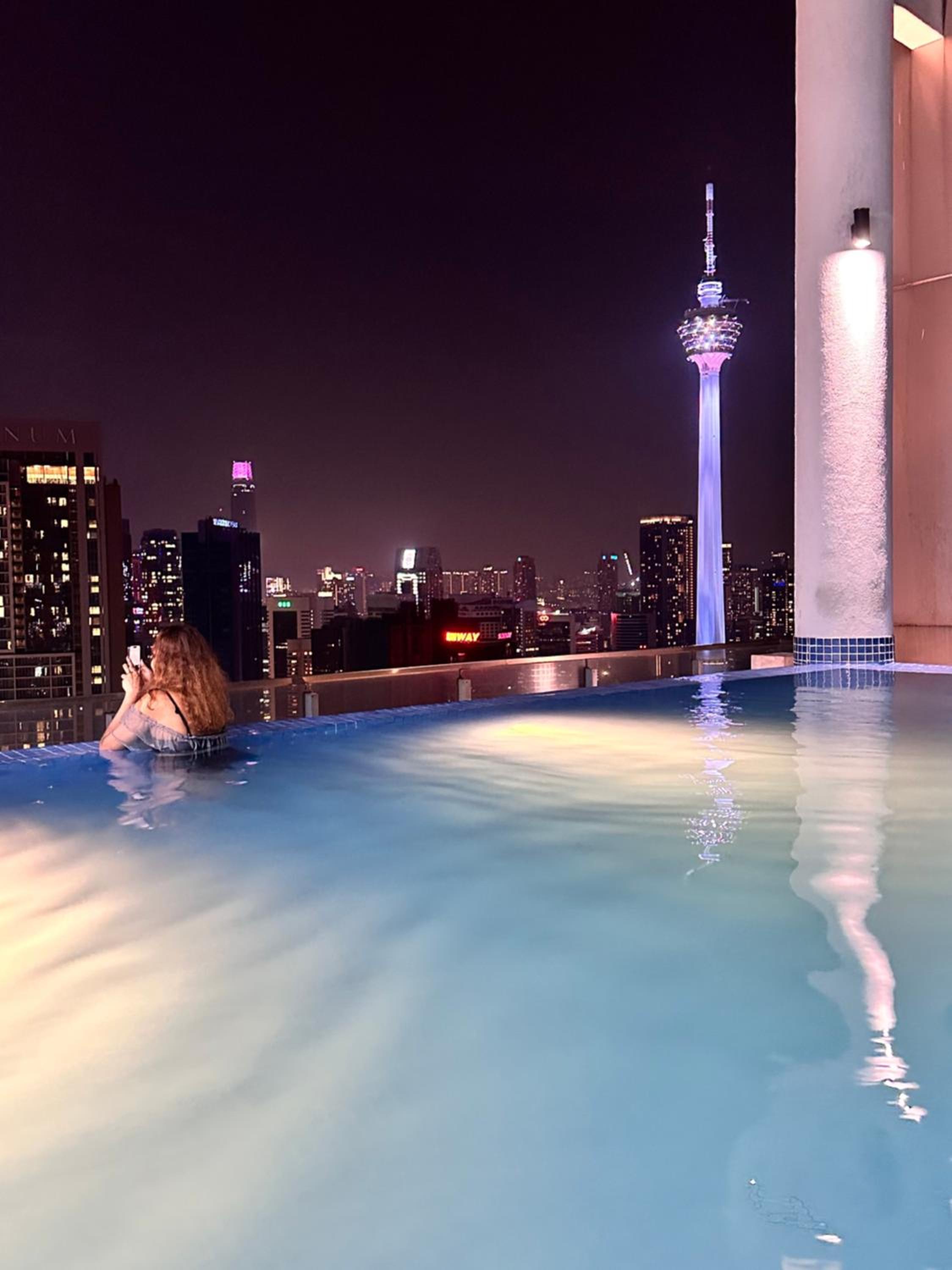 The Colony by Infinitum KLCC Sky Pool Kualalumpur