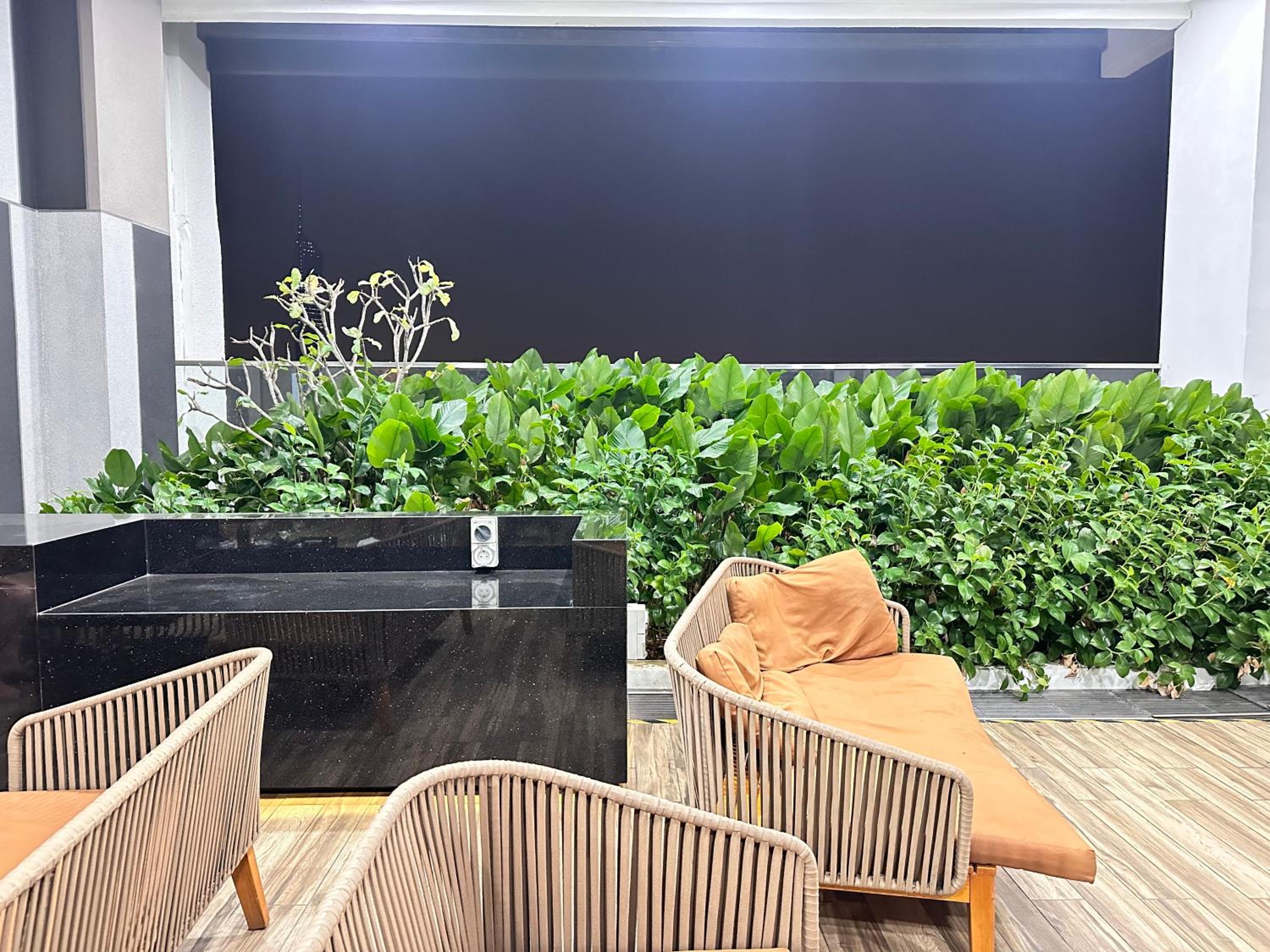 The Colony by Infinitum KLCC Sky Pool Kualalumpur