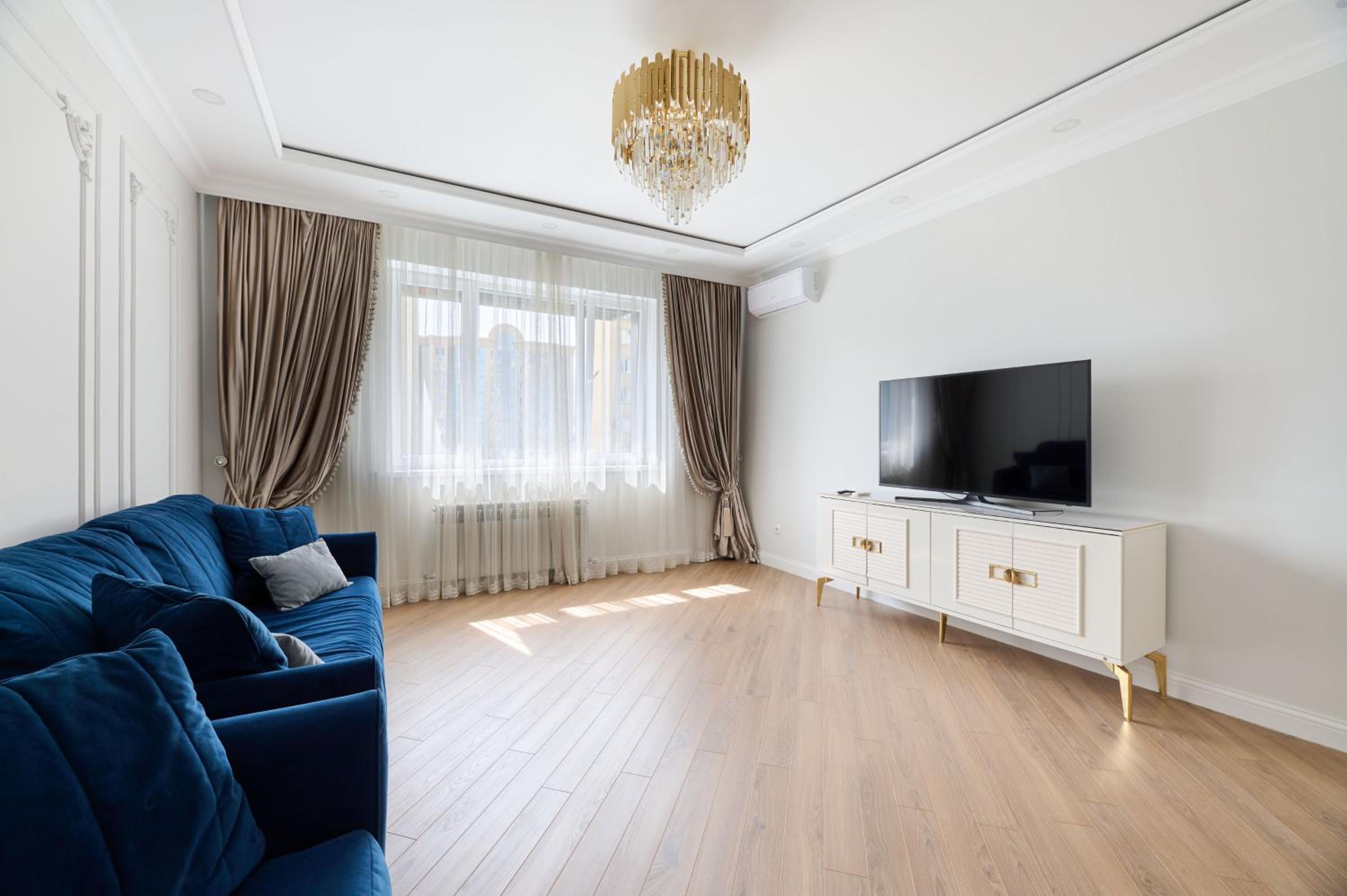 Mega Mall Multi Collection Business Suites view 5