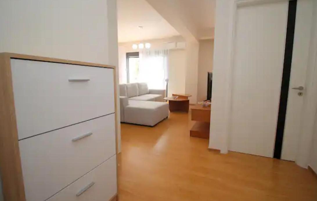 Motra Apartment