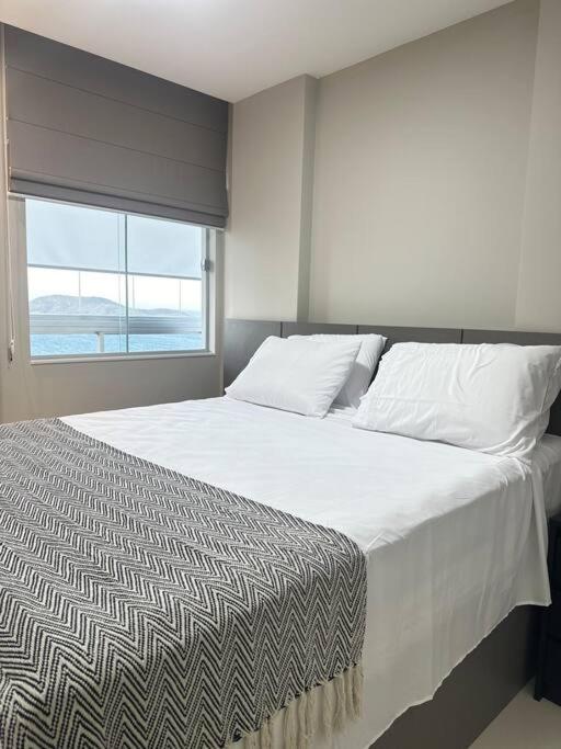 Apartamento Guarapari frente para o mar