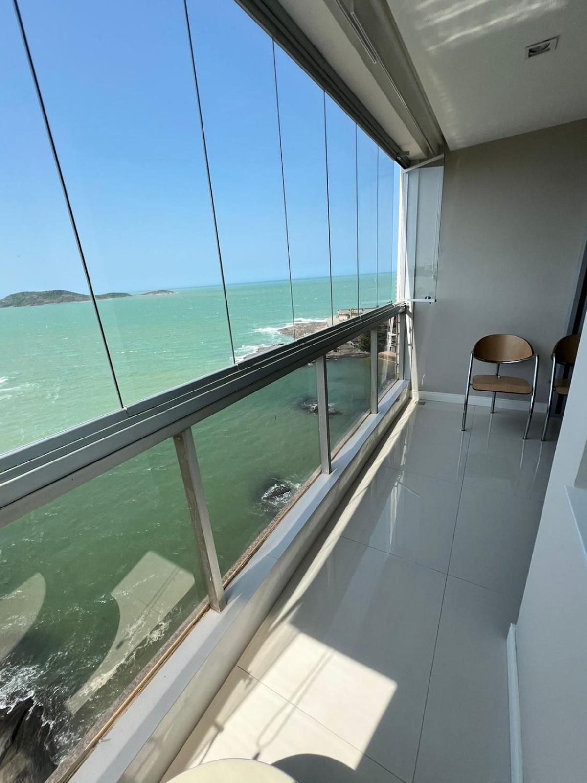 Apartamento Guarapari frente para o mar