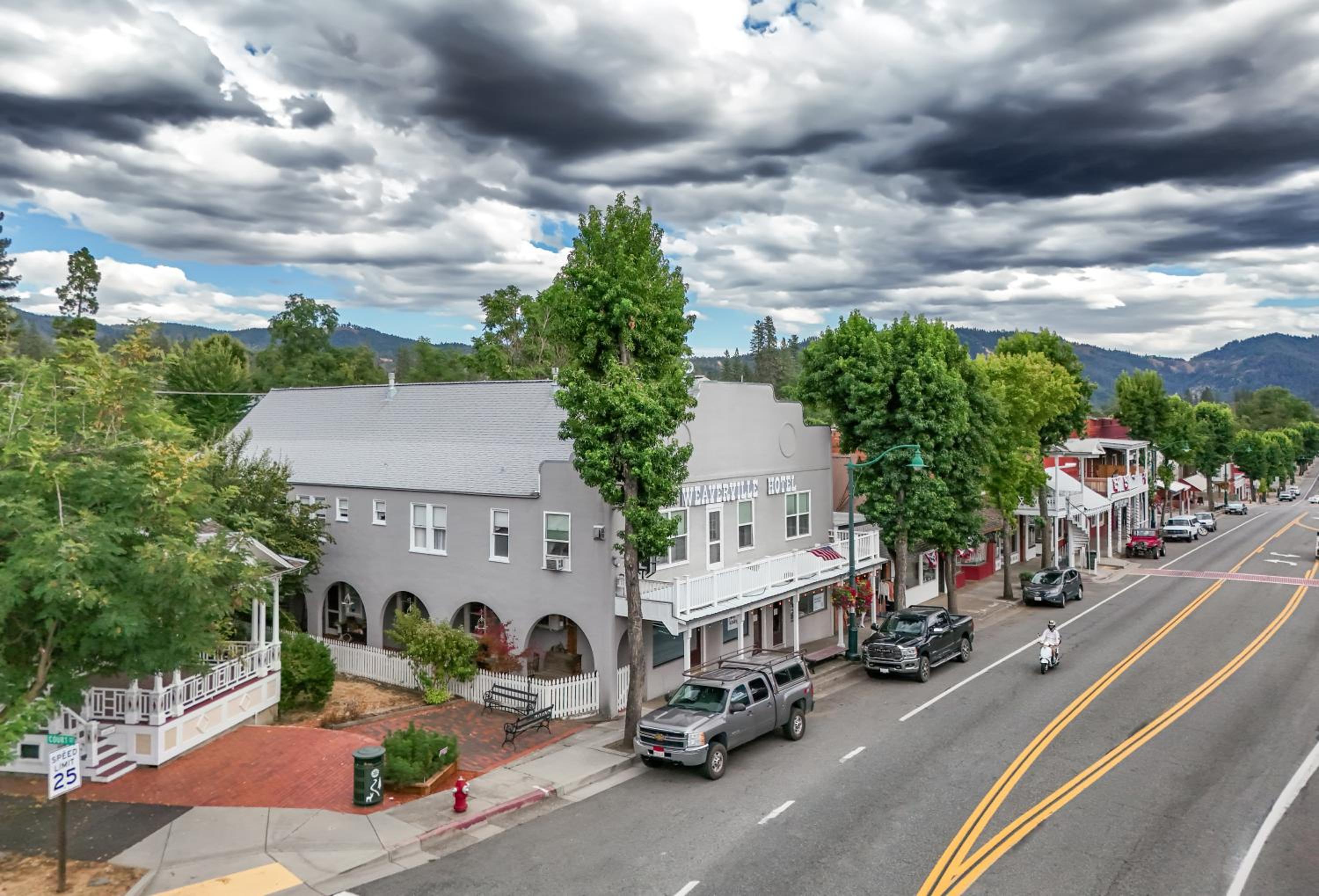 Weaverville Hotel
