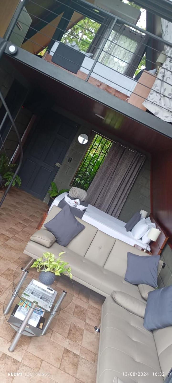 Yarumo Lodge, Río Celeste Black Chalets