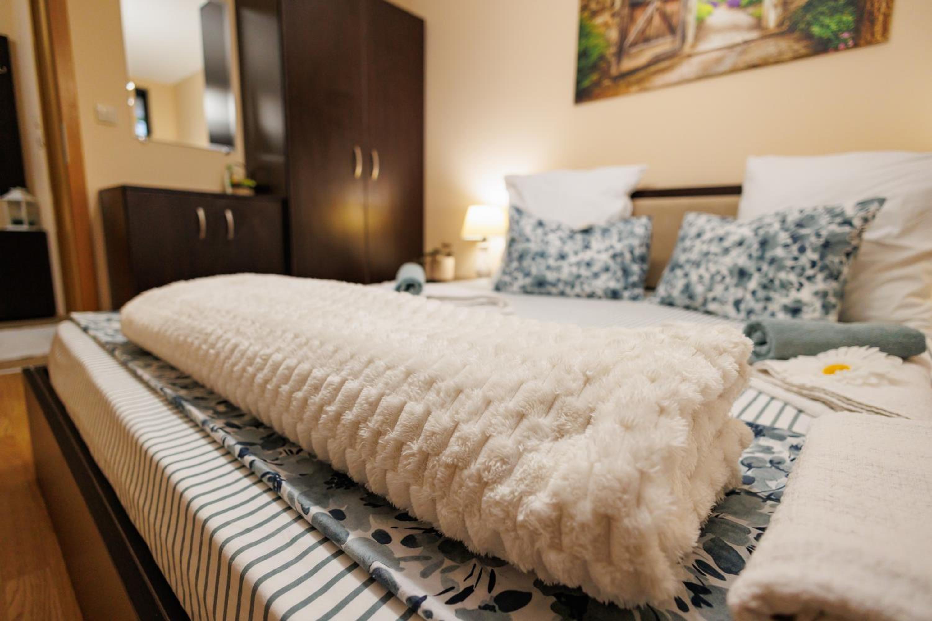 Garden apartment Aspen Suites A008