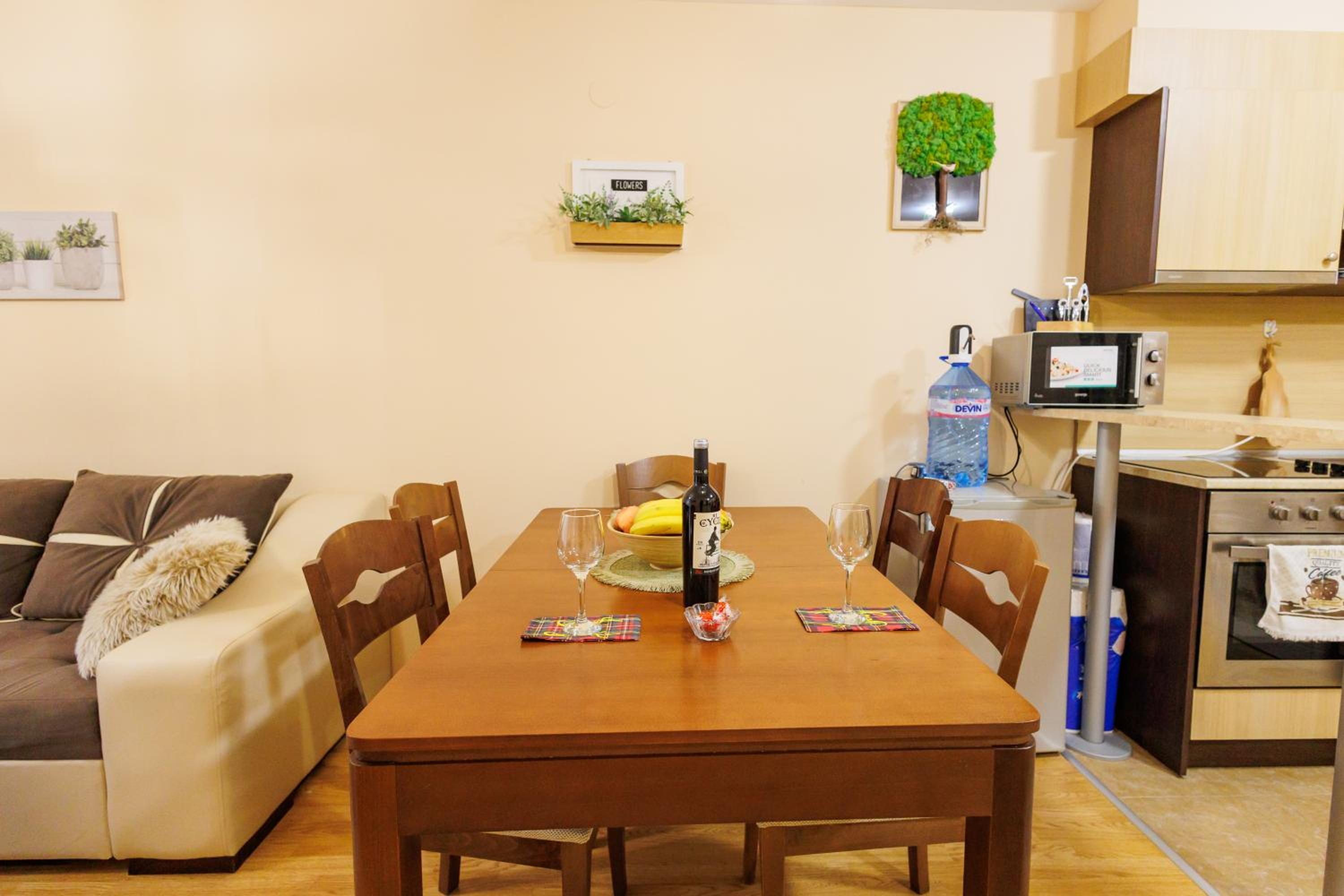 Garden apartment Aspen Suites A008