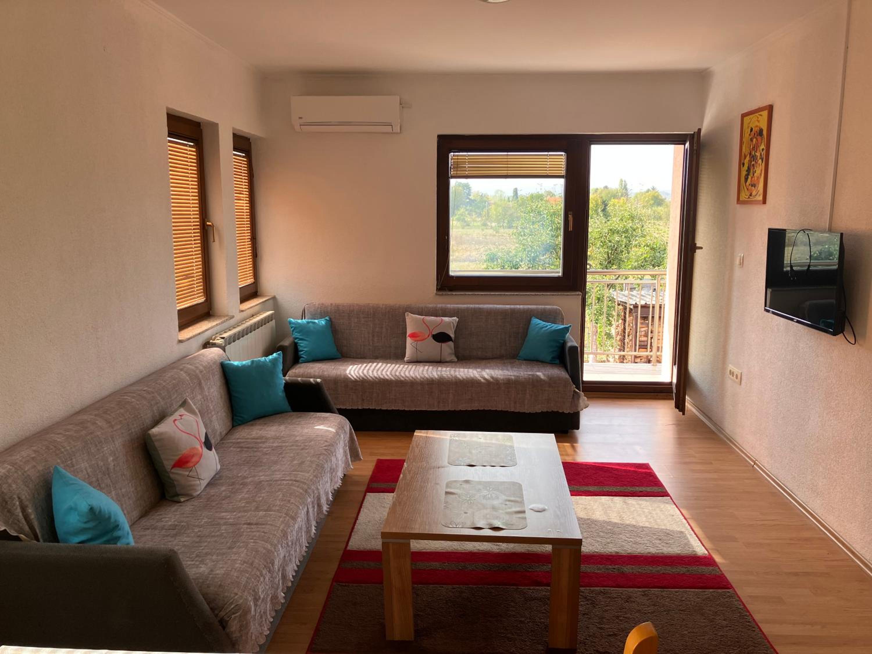 Cozy 2 bedroom apartment