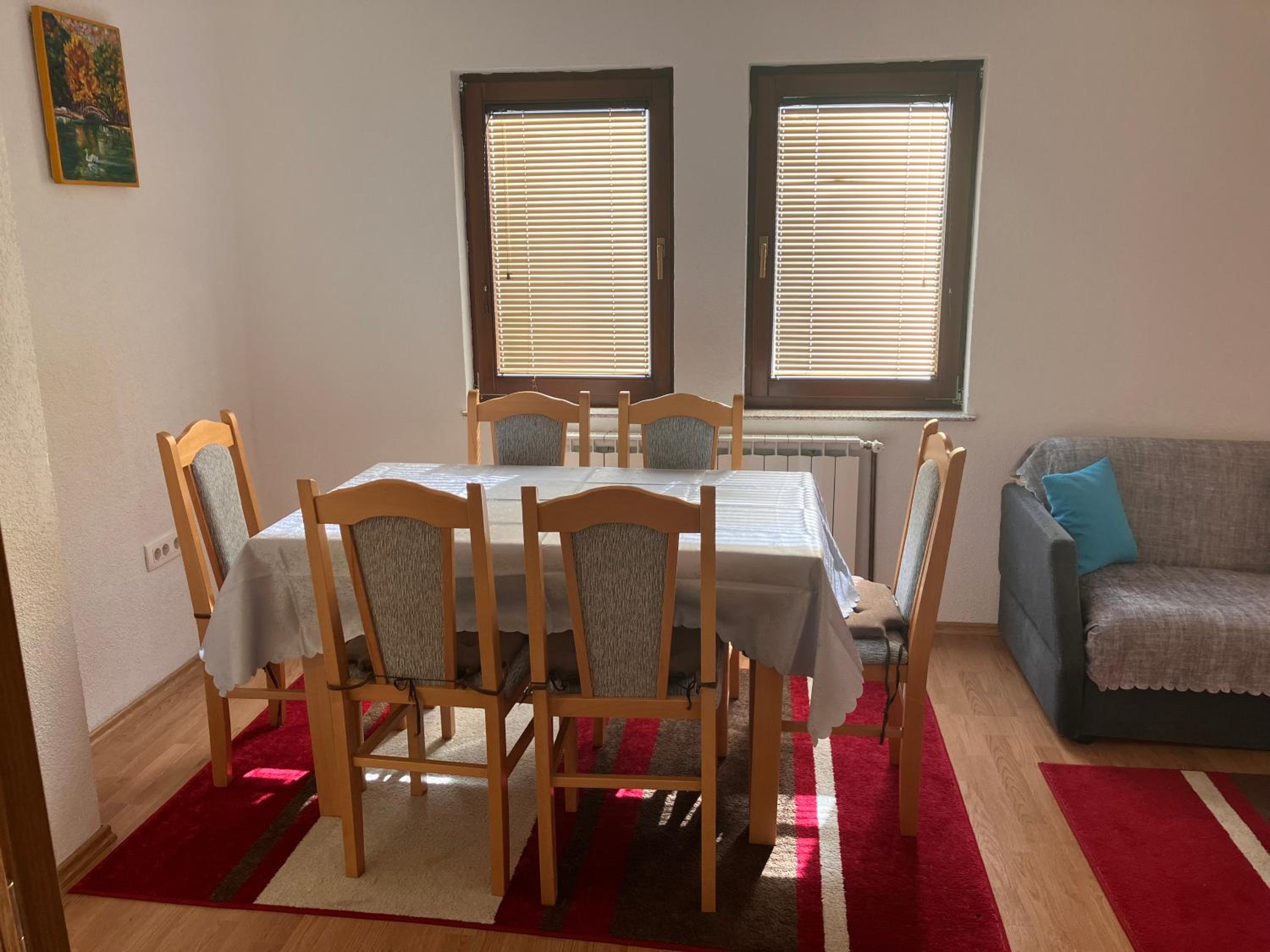 Cozy 2 bedroom apartment